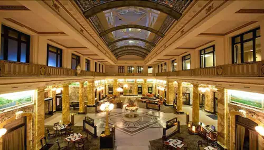 Radisson Lackawanna Station