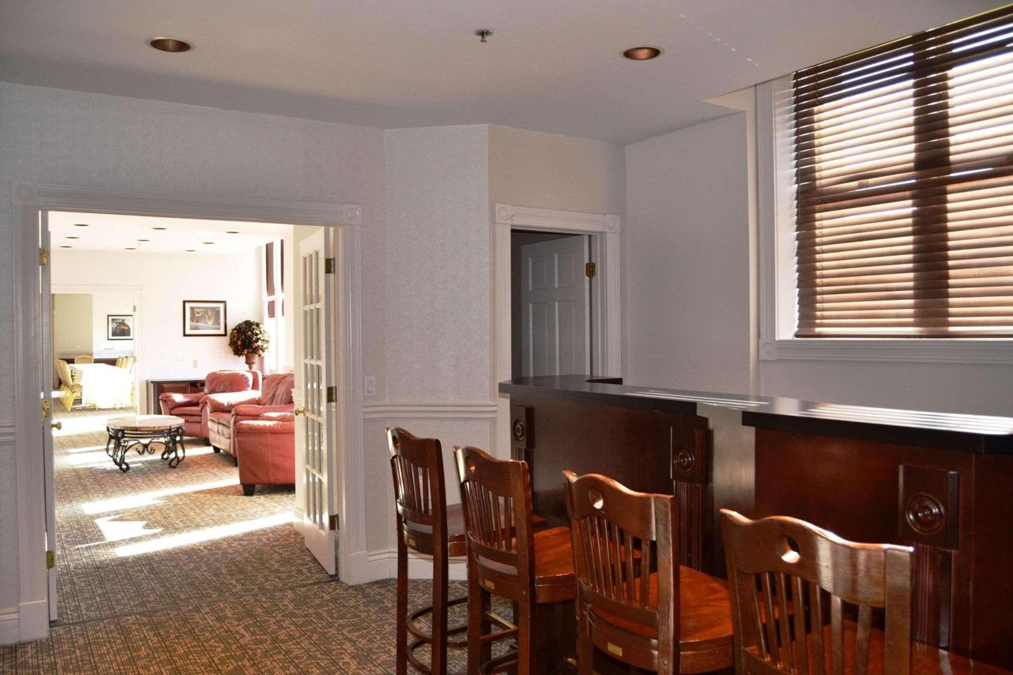 Radisson Lackawanna Station Hotel