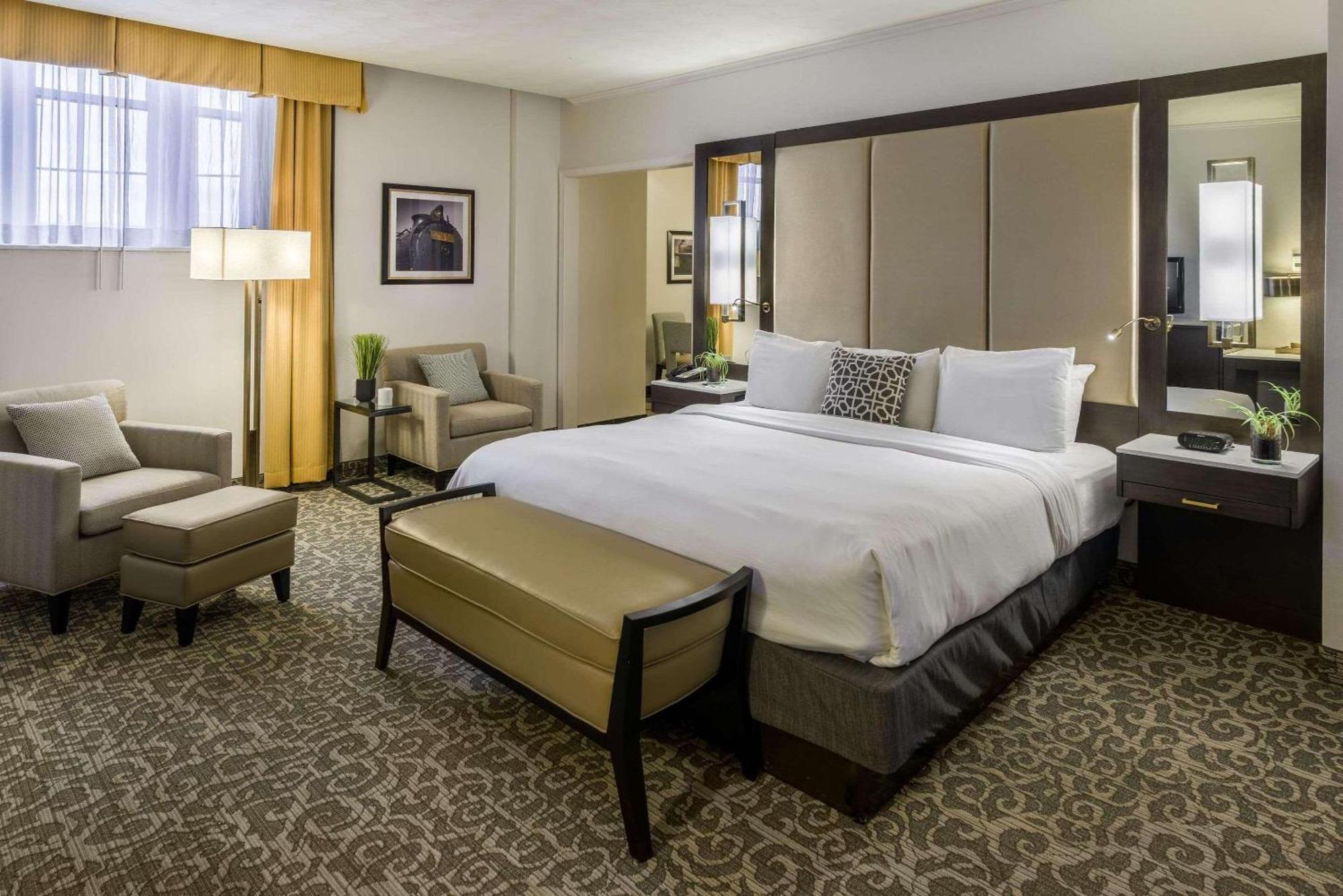 Radisson Lackawanna Station Hotel
