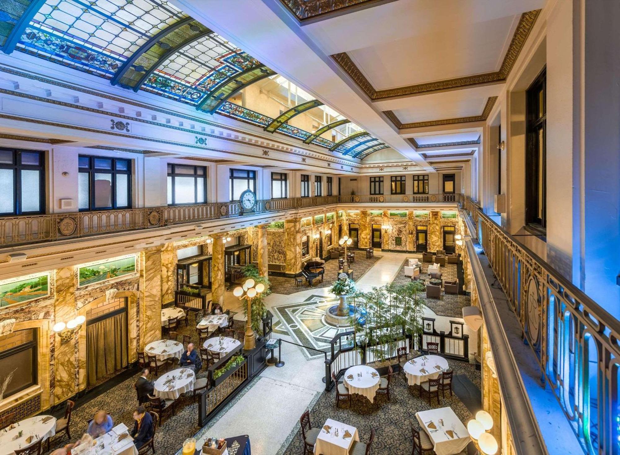 Radisson Lackawanna Station 3*