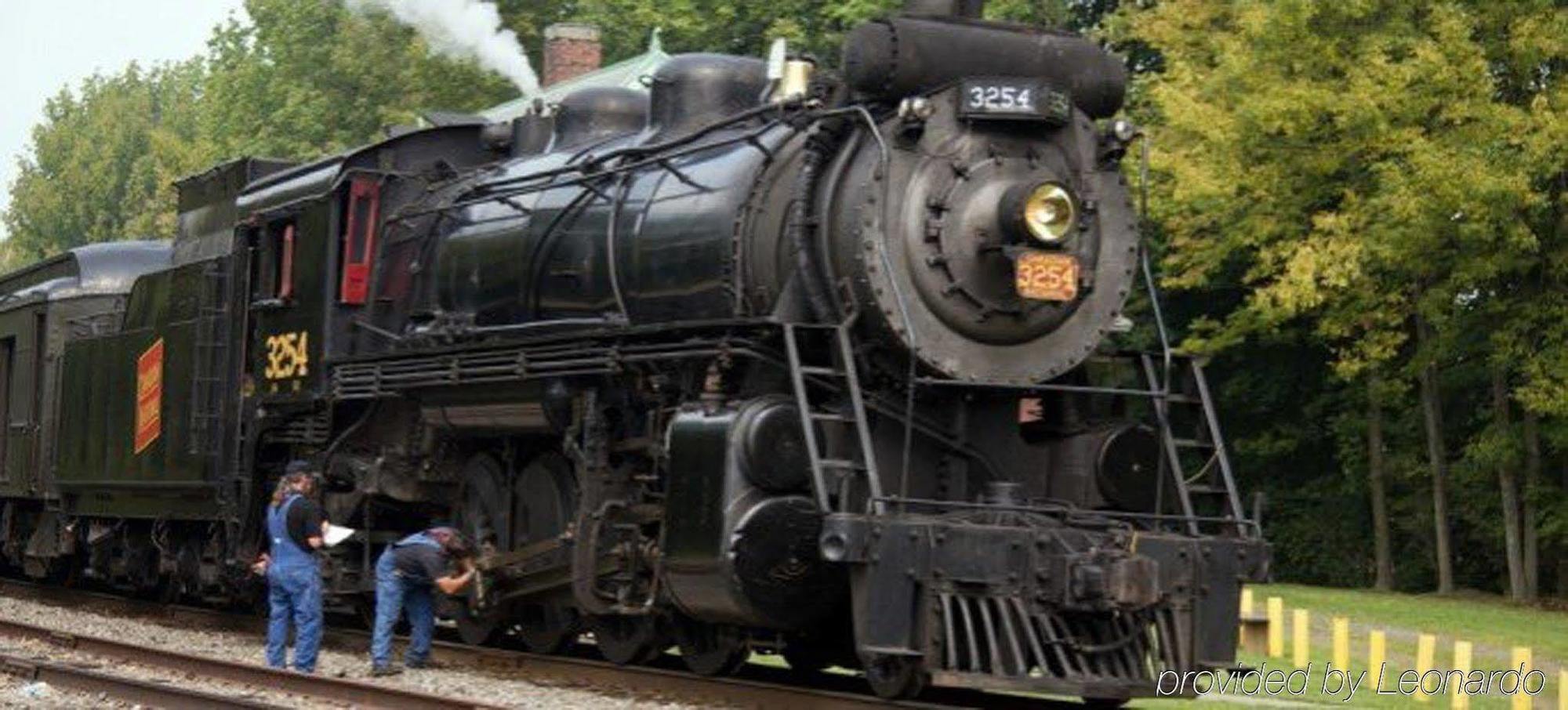 Radisson Lackawanna Station 3*